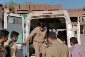 महोबा में पुलिस हिरासत में युवक ने किया जान देने का प्रयास; पुलिसकर्मियों के फूले हाथ-पांव 