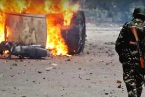 मणिपुर हिंसा: कांगपोकपी जिले में झड़प में एक प्रदर्शनकारी की मौत, 25 घायल 