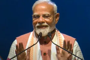 PM मोदी ने की मॉरिशस में भारतीय मूल के सातवीं पीढ़ी के लोगों को ओसीआई कार्ड देने की घोषणा 