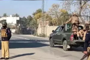 पाकिस्तान: खैबर पख्तूनख्वा में मुठभेड़, 9 आतंकवादी और दो सुरक्षाकर्मी मारे गए