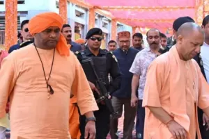 Balrampur News: मुख्यमंत्री योगी ने बलरामपुर को स्मार्ट सिटी बनाने का किया ऐलान 