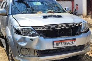 गोंडा: पुलिस टीम को फॉर्च्यूनर से कुचलने का कोशिश, हेड कांस्टेबल को रिवाल्वर की बट से मारकर किया घायल  