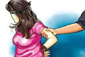 रामपुर : युवती का अपहरण कर ले गया दूसरे समुदाय का युवक, घर में रखे रुपये और जेवर भी ले गई 