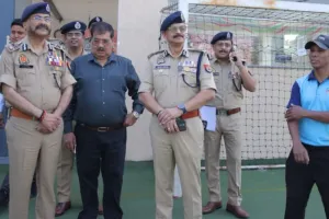 Kanpur में DGP प्रशांत कुमार बोले- बिकरू कांड के बाद सख्ती-सजा के नए मापदंड...सरकार की जीरो टालरेंस नीति की सराहना की...