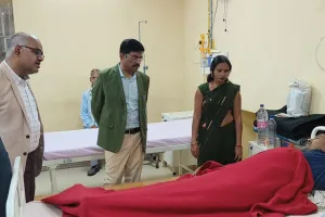 Kanpur में DM ने उर्सला अस्पताल का किया निरीक्षण: कई कर्मचारियों को पाया अनुपस्थित, डॉक्टर और नर्सिंग स्टाफ की लगाई क्लास