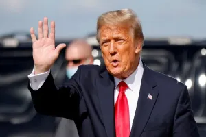 US : संघीय अदालत न्यायाधीशों की शक्ति को सीमित करें, डोनाल्ड ट्रंप ने किया आग्रह 