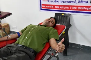 पुलिस ने किया रक्त दान, नशे के खिलाफ जंग का एलान   