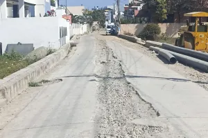 सीवर व पेयजल लाइन खुदाई के बाद बदहाल, आंतरिक सड़कों की होगी मरम्मत                  