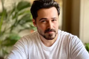 Emraan Hashmi Birthday : 46 वर्ष के हुए इमरान हाशमी, फिल्म 'फुटपाथ' से की थी करियर की शुरुआत