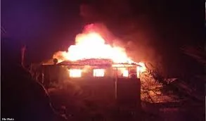 घर में लगी आग से पूरा सामान जलकर राख 