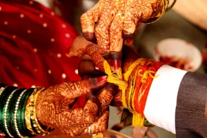 7 अप्रैल को होने है शादी, समझौते के लिए पुलिस ने 9 अप्रैल की तारीख दी 