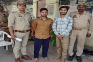 कानपुर में ATM से फ्रॉड करने वाले दो शातिर गिरफ्तार; आयरन प्लेट-कील और कार्ड बदलकर करते वारदात, ये लोग रहते टारगेट...