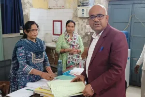 कानपुर में DM जितेन्द्र प्रताप सिंह ने PHC जागेश्वर का किया औचक निरीक्षण; यह लोग मिले अनुपस्थित, कार्रवाई के निर्देश...