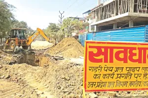 कानपुर के उस्मानपुर में रोड पर खोदाई से यातायात बंद; 40 करोड़ लीटर के दो प्लांटों से 6 करोड़ लीटर ही जलापूर्ति