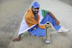 मैं वनडे प्रारूप को अलविदा नहीं कह रहा, अफवाहें मत फैलाइये...चैंपियंस ट्रॉफी जीतने के बाद रोहित शर्मा का बड़ा बयान