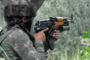 Srinagar: हंदवाड़ा में जारी मुठभेड़, एक आतंकवादी ढेर 