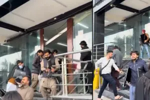 Video: रमजान के पाक महीने में लुटेरी बनीं पाकिस्तानी आवाम, चाइनीज कंपनी से चुराया करोड़ों का सामान 