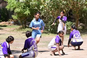 बॉस्केट बाल में बीबीडी, थ्रो बाल में अवध गर्ल्स कॉलेज रहा विजेता