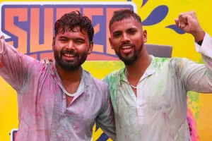 लखनऊ सुपर जायंट्स ने देसी अंदाज में मनाई होली, ऋषभ पंत और रवि बिश्नोई ने एक-दूसरे को जमकर लगाया गुलाल