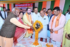 बाराबंकी: मुफ्त राशन से लेकर सिंचाई तक मिल रही सुविधाएं, यूपी की कानून व्यवस्था की दुनियाभर में सराहना-  राज्य मंत्री सतीश चंद्र शर्मा