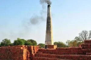 Bareilly: मंडल भर के ईंट भट्ठों पर जीएसटी छापे, बदायूं में जब्त कीं साढ़े दस लाख ईंटे