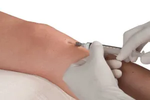 Bareilly: ड्रग वेयर हाउस में एंटी रैबीज सीरम...फिर भी मरीजों की जेब हो रही ढीली