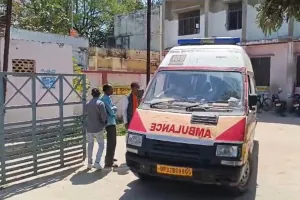 Barabanki News : कारनामा, परिजन करते रहे मिन्नतें पर नहीं पसीजे डॉक्टर