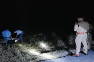 Operation Langda: पुलिस एनकाउंटर में दो लुटेरे गिरफ्तार, एक के पैर में लगी गोली : लूटे गए गहने और हथियार बरामद