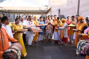 नयी परंपरा : लड्डू गोपाल की ओर से उपहार स्वरूप आये रंग से होली खेलेंगे बाबा काशी विश्वनाथ