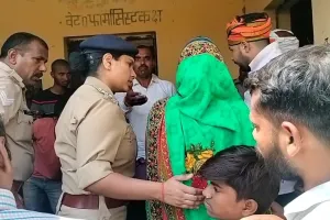 Gonda News : पशु चिकित्सक के कमरे में फंदे से लटकता मिला पैरावेट का शव, हत्या की आशंका