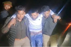 Barabanki Police Encounter : पुलिस से मुठभेड़ में हत्थे चढ़े लूट व हत्या के चार आरोपी