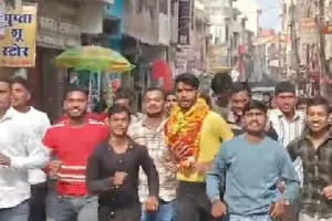 श्री राम के अयोध्या धाम दौड़कर जाने का चंदन संकल्प लेकर निकले: जगह-जगह फूल मालाओं से हुआ स्वागत