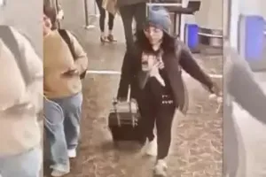 अमेरिका : 'हमास का समर्थन' करने की वजह से वीजा गंवाने वाली भारतीय छात्रा स्वदेश लौटी 