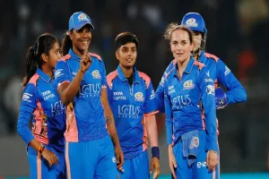 WPL 2025 : फॉर्म में चल रहे गुजरात जाइंट्स से भिड़ेगी मुंबई इंडियंस, नजरें शीर्ष स्थान पर 