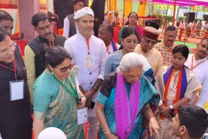 Governor Anandiben Patel बोलीं : समाज को ऊंच-नीच और भेदभाव से मुक्त करना बेहद जरूरी