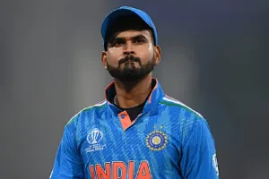 श्रेयस अय्यर ने नेट गेंदबाज जसकिरण को उपहार में दिए जूते, बोले-मेरे लिए यह बहुत मायने रखता है