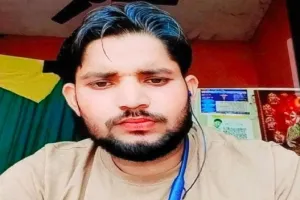 अमरोहा : सड़क किनारे मिला युवक का शव, पिता ने जताई हत्या की आशंका