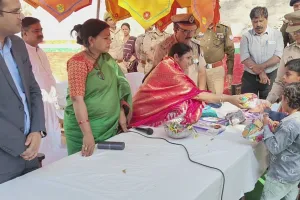 शाहजहांपुर में महिलाओं की सुरक्षा और कल्याण पर महिला आयोग ने की समीक्षा, निर्देश जारी