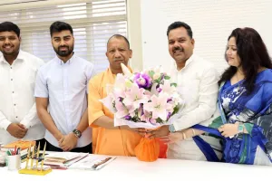 बदायूं: मुख्यमंत्री से जिलाध्यक्ष ने की मुलाकात, जिले के विकास पर चर्चा