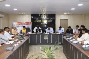 बरेली में गर्मी बढ़ने के साथ बिजली संकट, विधायकों ने अधिकारियों से की तैयारी की अपील