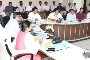 बदायूं: डीएम ने गेहूं खरीद के नए आदेश किए जारी, केंद्रों पर किसानों को सुविधा देने के निर्देश