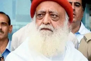 शाहजहांपुर: रेप के दोषी आसाराम को मिली अंतरिम जमानत, पीड़िता के परिवार में निराशा