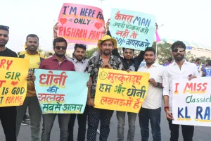 हम लखनऊ वाले बेवफा नहीं, मगर धोनी से हमें प्यार है... Thala For a Reason, LSG और CSK के मैच में दिखी फैंस की दीवानगी