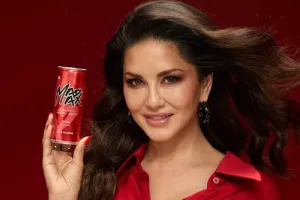 Madmax की ब्रांड एंबेसडर बनीं सनी लियोनी