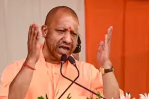 UP News: अनाथ बच्चों का सहारा बनेगी योगी सरकार, 10 जिलों में बनाएंगे आश्रय गृह