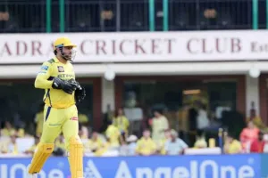 'MS Dhoni को रिटायरमेंट की जरूरत... अब नहीं हो पा रहा है तो छोड़ दो', धोनी पर पूर्व भारतीय क्रिकेटर ने साधा निशाना