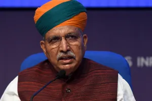 वक्फ बिल पर सीएम ममता बनर्जी की टिप्पणी सही नहीं, केंद्रीय कानून मंत्री ने साधा निशाना