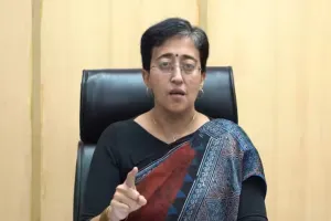 मनमानी पर उतरे निजी स्कूल, आतिशी ने दिया सीएम रेखा गुप्ता को चैलेंज, कहा- सीएजी से स्कूलों का ऑडिट कराएं