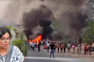 NCW प्रमुख विजया पहुंचीं कोलकाता, मुर्शिदाबाद हिंसा के पीड़ितों से करेंगी मुलाकात, जानेंगी हाल