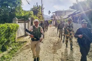 मणिपुर में दो उग्रवादी गिरफ्तार, भारी मात्रा में गोला-बारूद बरामद